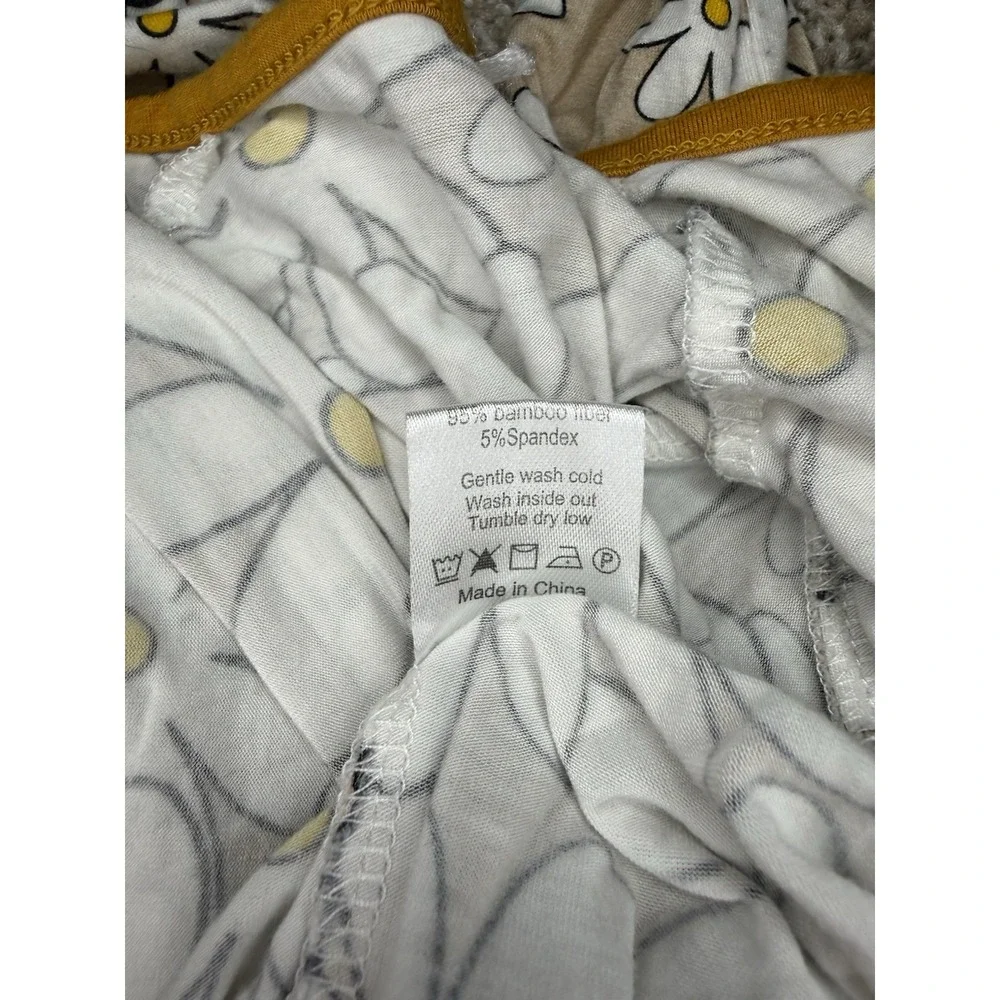 MIOZING Baby Sleeper One-Piece 3-6M Footed Zip Long Sleeve White/Yellow Floral